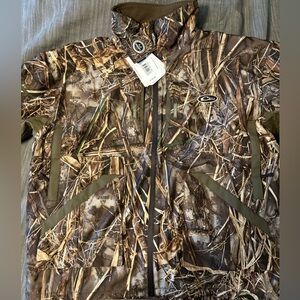 Drake hunting jacket. Size Large
